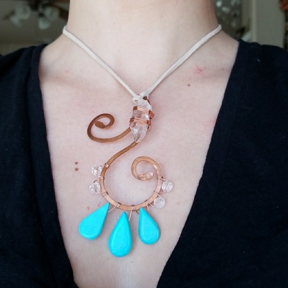 Swirl Necklace - Picture 7 of 8